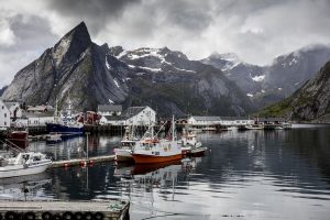 Jedinečná plavba v Norsku: kam za ní?
